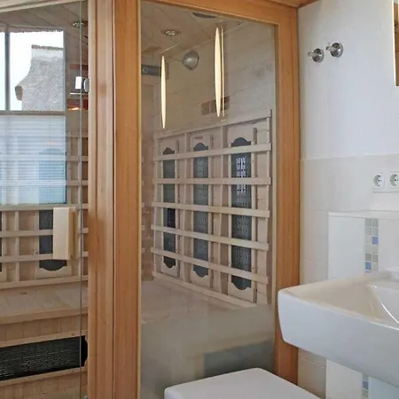 Holiday Home In Zierow With Swimming Pool * زيروف